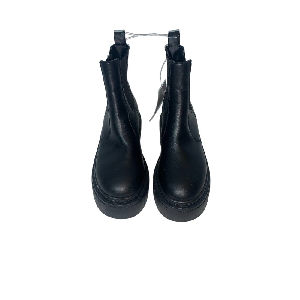 Short Black Boots